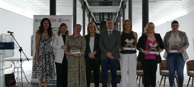 premios-reconocen-emprendimiento-femenino-Costa